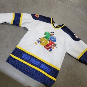 Walt Disney World 2007 Hockey Jersey sz M Mickey Mouse Donald Duck Goofy EUC
